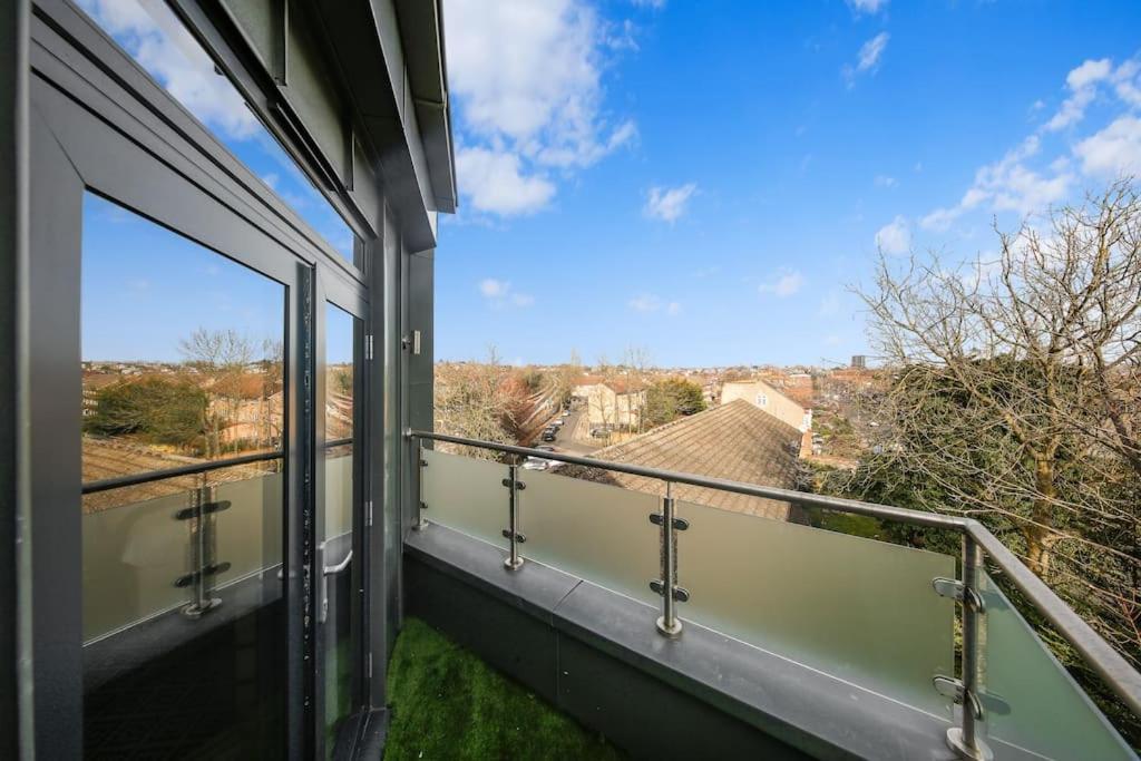 3Bed Penthouse 10Min To Wimbledon Tennis Courts Лондон Экстерьер фото